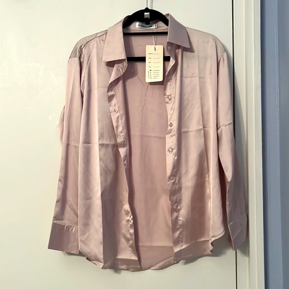 Light simmering pink dress shirt